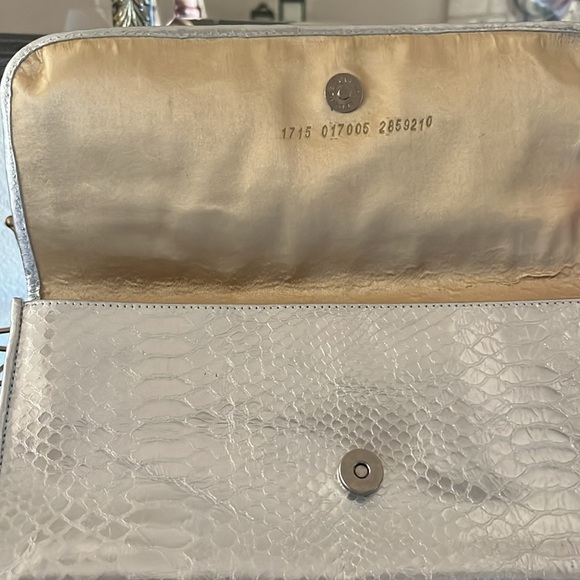 Carmen Steffens Silver Clutch - Picture 3 of 9